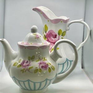 Tea Pot and Pitcher set